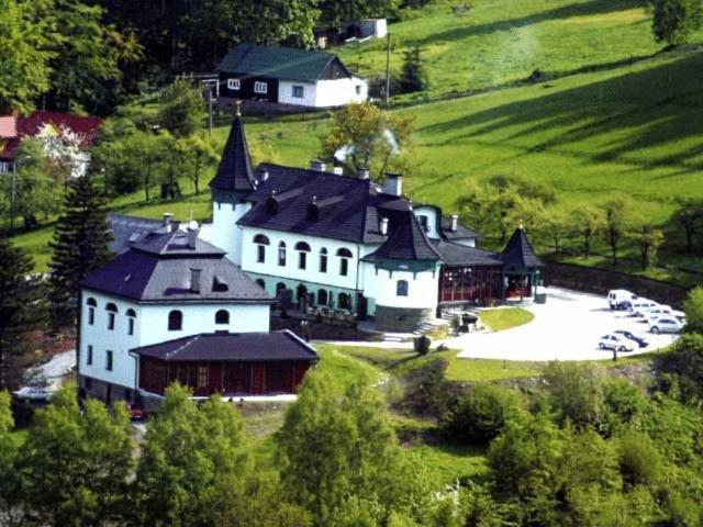 Hotel Zlaty Orel オストラヴィツェ エクステリア 写真