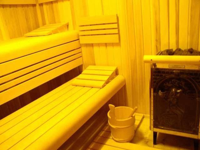 Hotel Zlaty Orel オストラヴィツェ エクステリア 写真