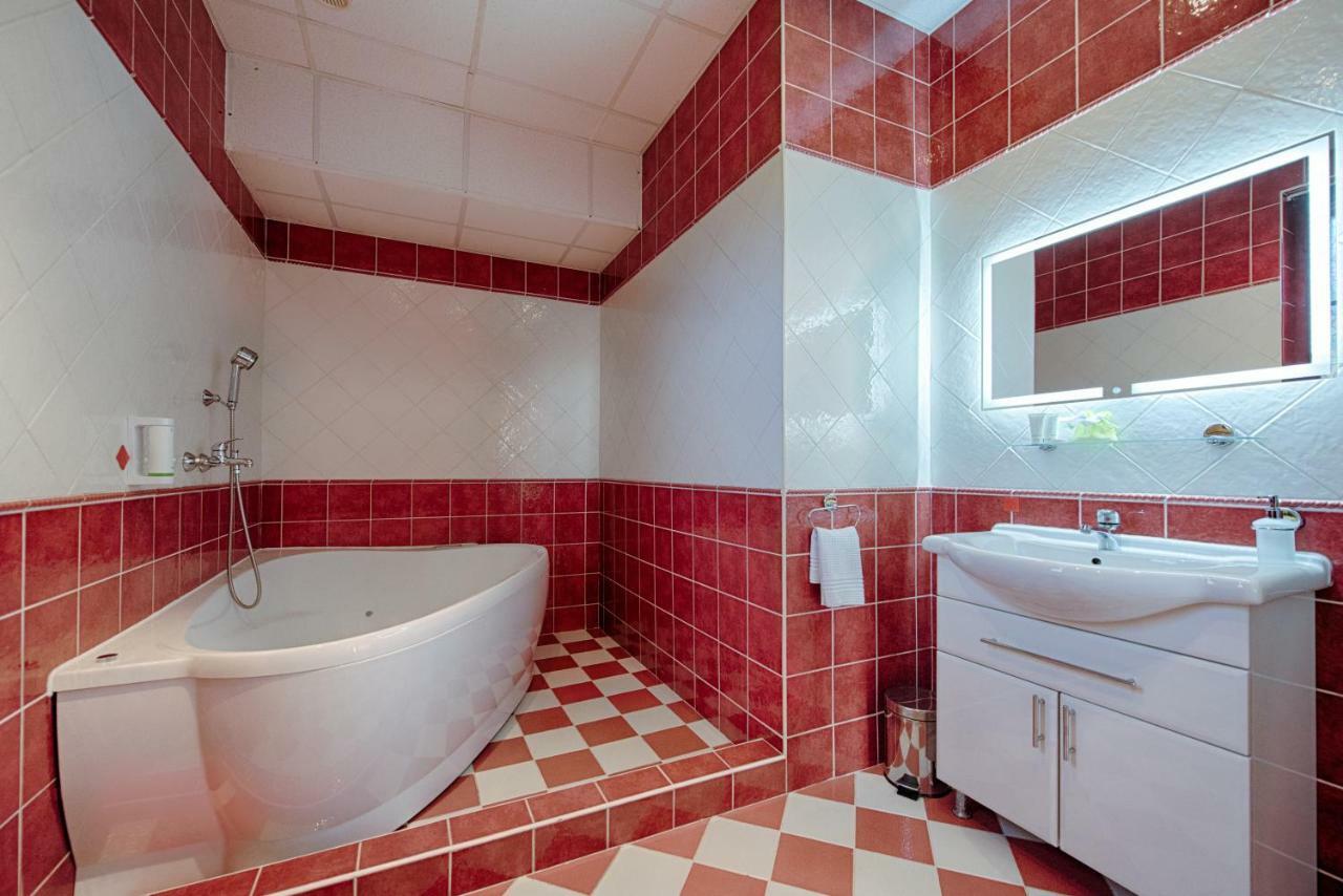 Hotel Zlaty Orel オストラヴィツェ エクステリア 写真