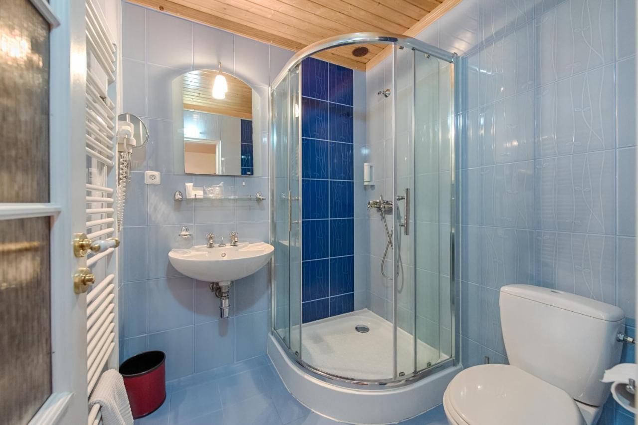 Hotel Zlaty Orel オストラヴィツェ エクステリア 写真